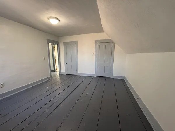 $1,450 | 44 Messer Street, Laconia, NH 03246