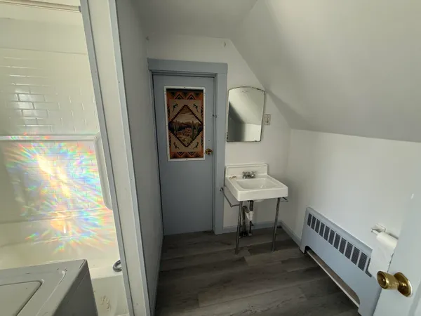 $1,450 | 44 Messer Street, Laconia, NH 03246