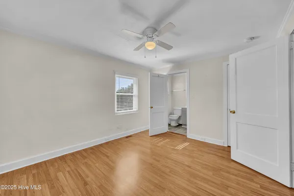 $1,200 | 4503 Wrightsville Avenue, Wilmington, NC 28403