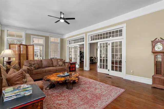 $450,000 | 712 Lamar Avenue, Crockett, TX 75835