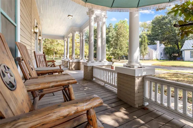 $450,000 | 712 Lamar Avenue, Crockett, TX 75835