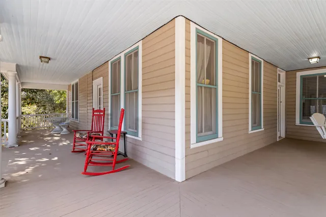 $450,000 | 712 Lamar Avenue, Crockett, TX 75835