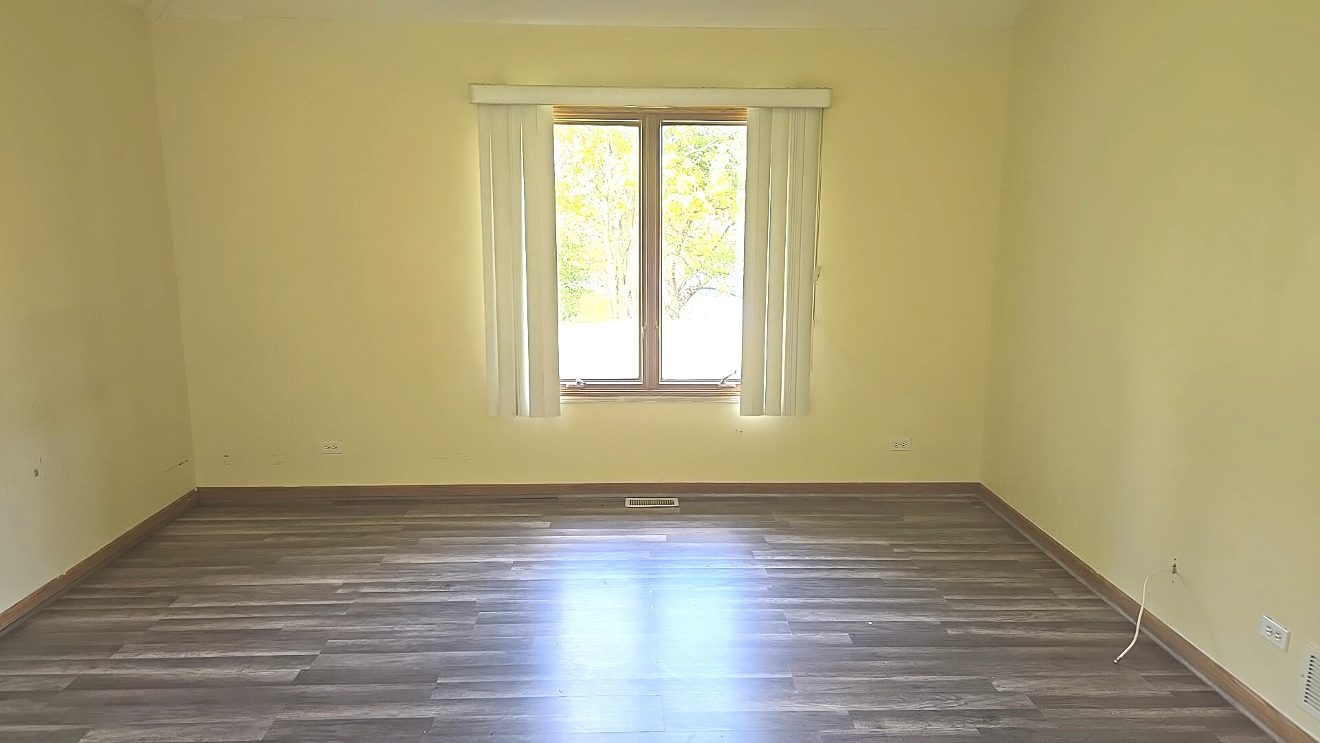 3907 Troon Street Flossmoor, IL 60422 - Photo 11 of 22 a view of a room with wooden floor and window