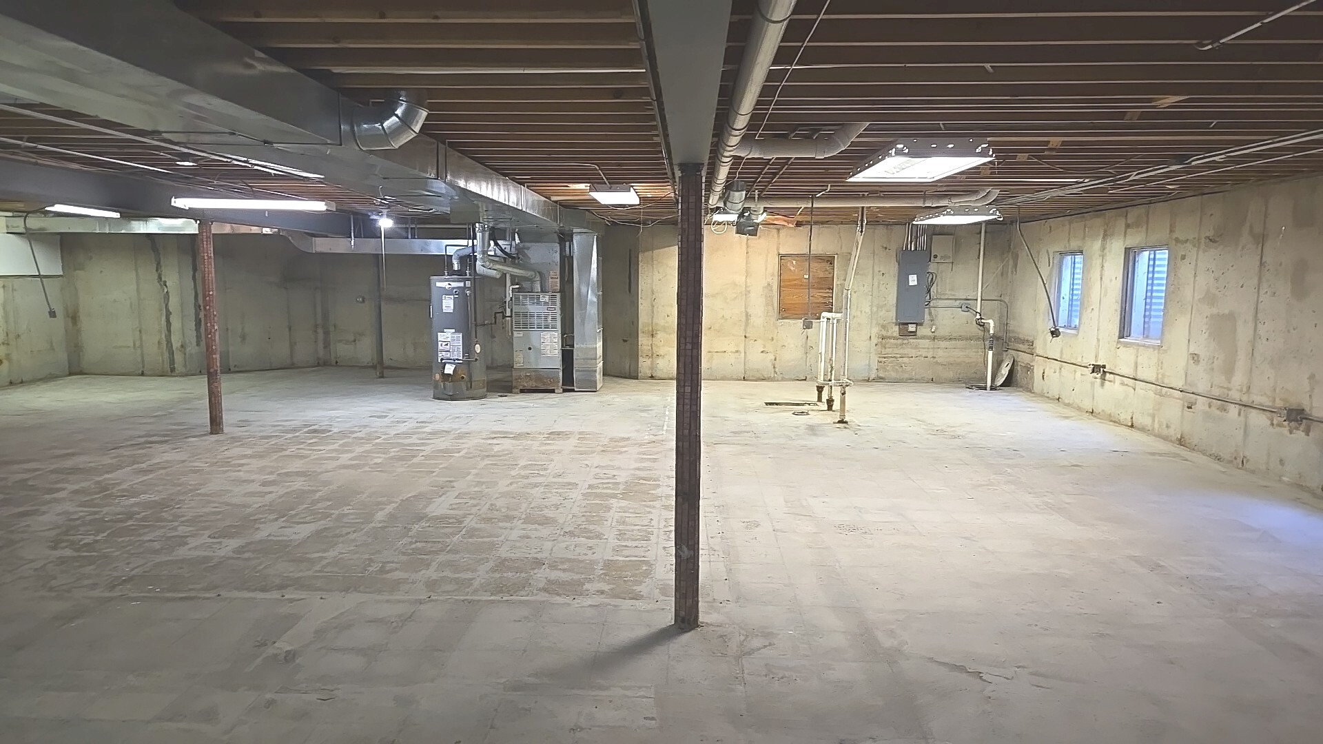 3907 Troon Street Flossmoor, IL 60422 - Photo 21 of 22 a view of a room with gym equipment