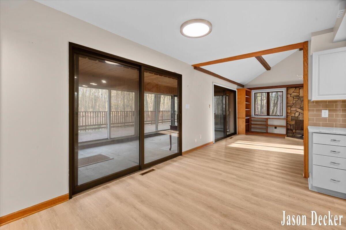 15594 Ritchie Avenue Northeast Cedar Springs, MI 49319 - Photo 11 of 32 50-INTERIOR 08A