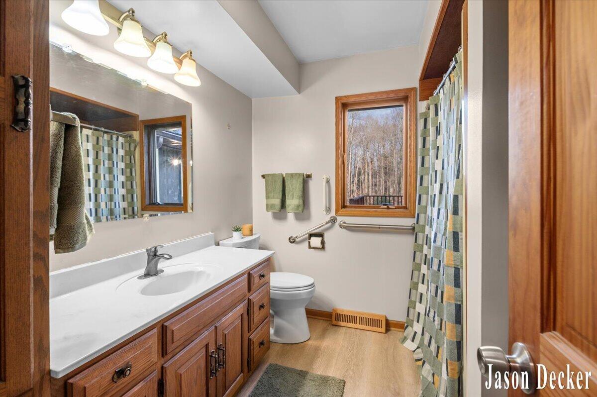 15594 Ritchie Avenue Northeast Cedar Springs, MI 49319 - Photo 12 of 32 52-INTERIOR 09A