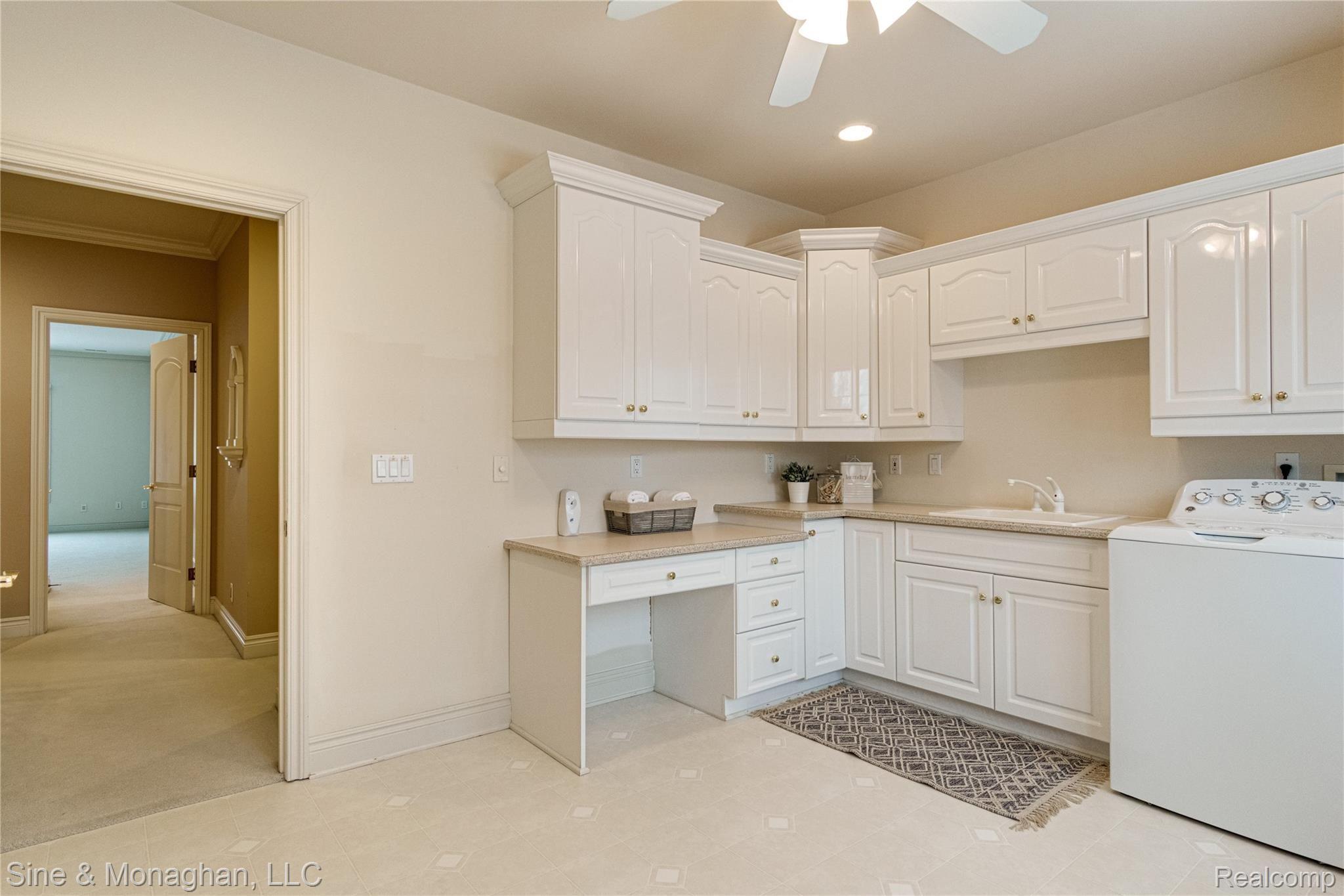 45 Roslyn Road Grosse Pointe, MI 48236 - Photo 44 of 88 Interiors (60 of 109).jpg