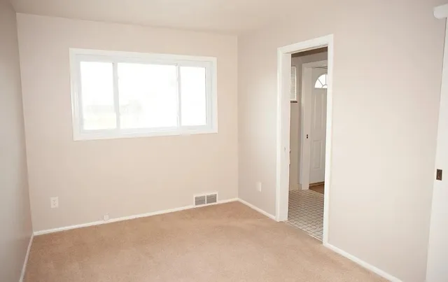 $2,000 | 14255 Cavell Street, Livonia, MI 48154