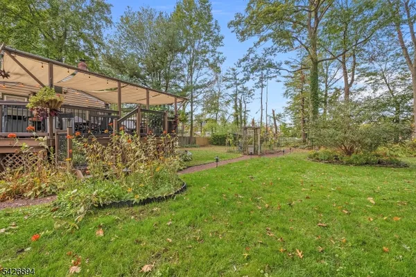 $573,000 | 233 Maple Avenue, Dunellen, NJ 08812