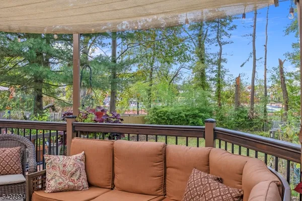 $573,000 | 233 Maple Avenue, Dunellen, NJ 08812
