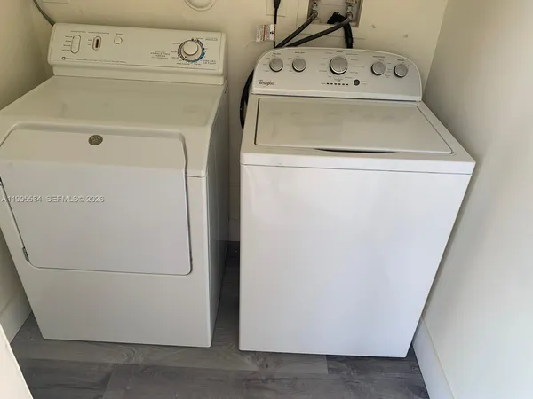 $2,400 | 451 Northeast 207th Lane, Unit 102, Miami, FL 33179