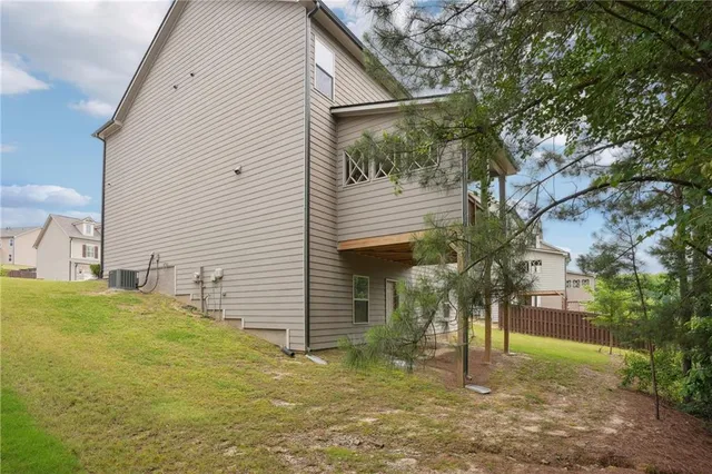 a front view of house with yard