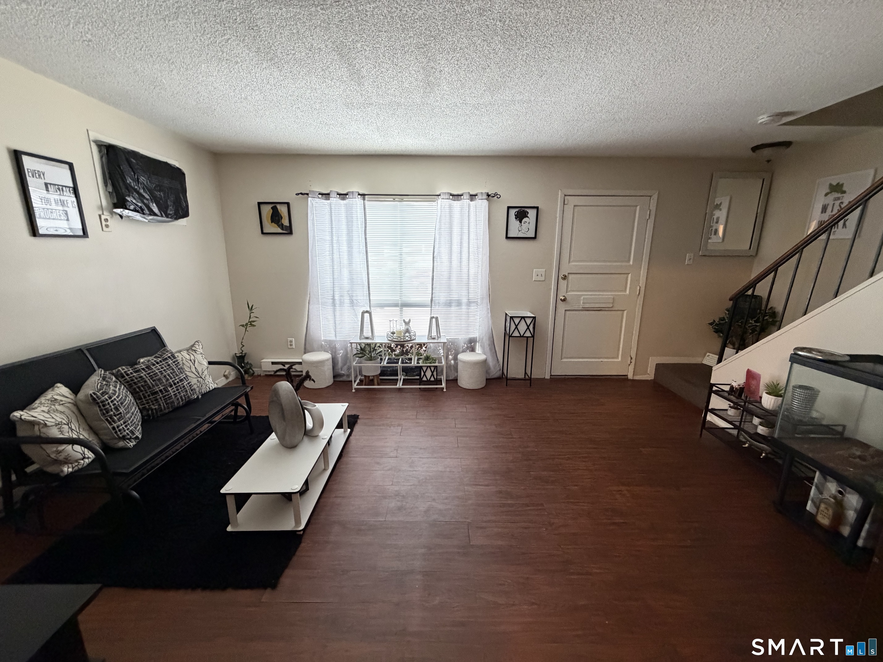 11 Fox Street Waterbury, CT 06708 - Photo 6 of 9