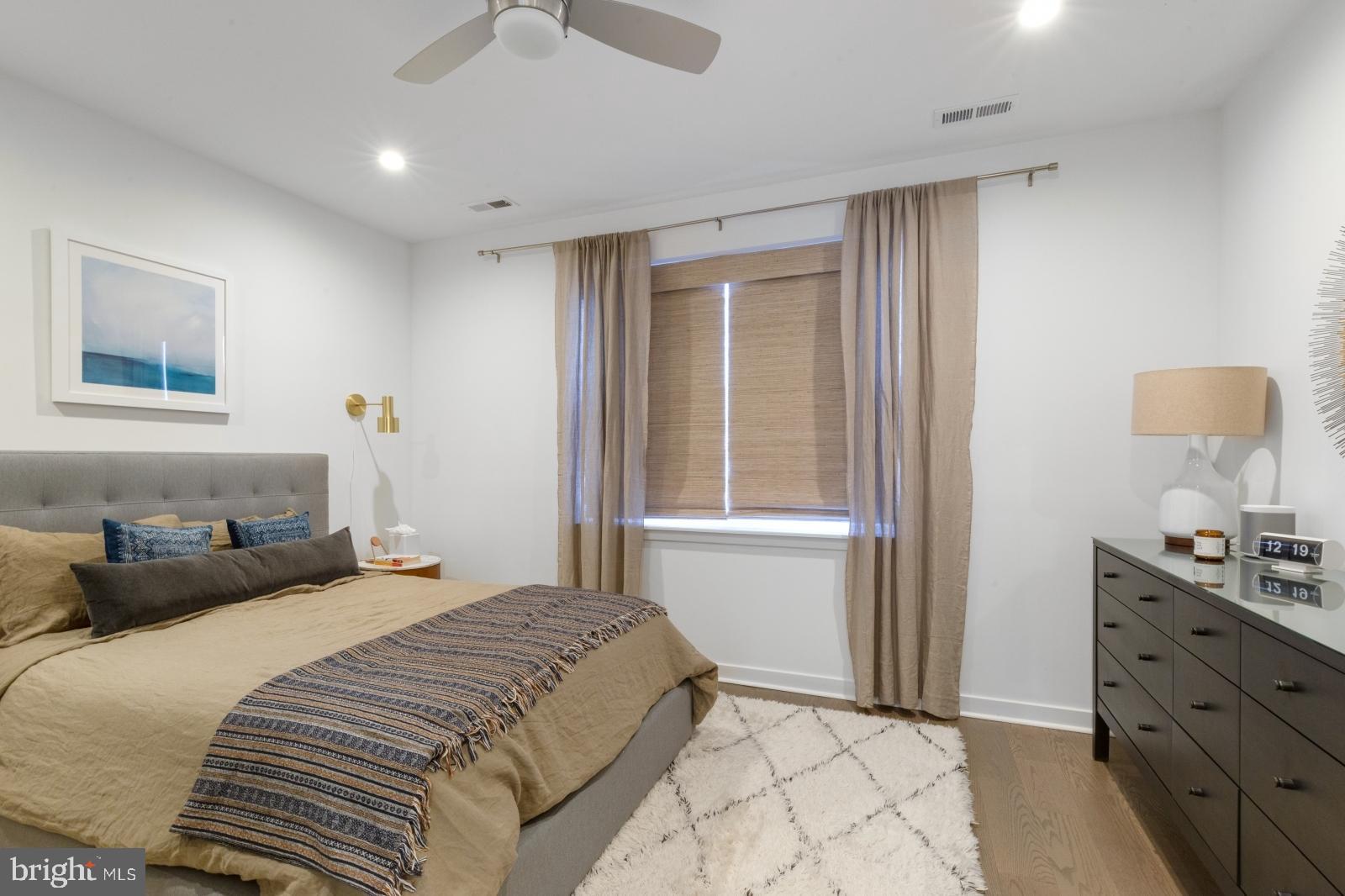 2136 Pemberton Street Philadelphia, PA 19146 - Photo 32 of 45