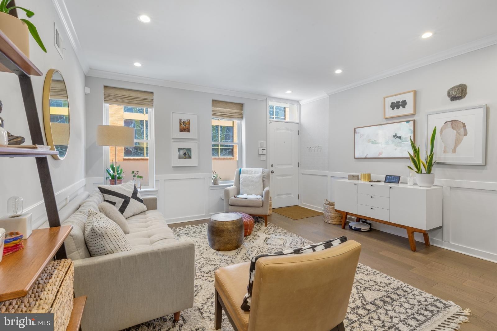 2136 Pemberton Street Philadelphia, PA 19146 - Photo 5 of 45