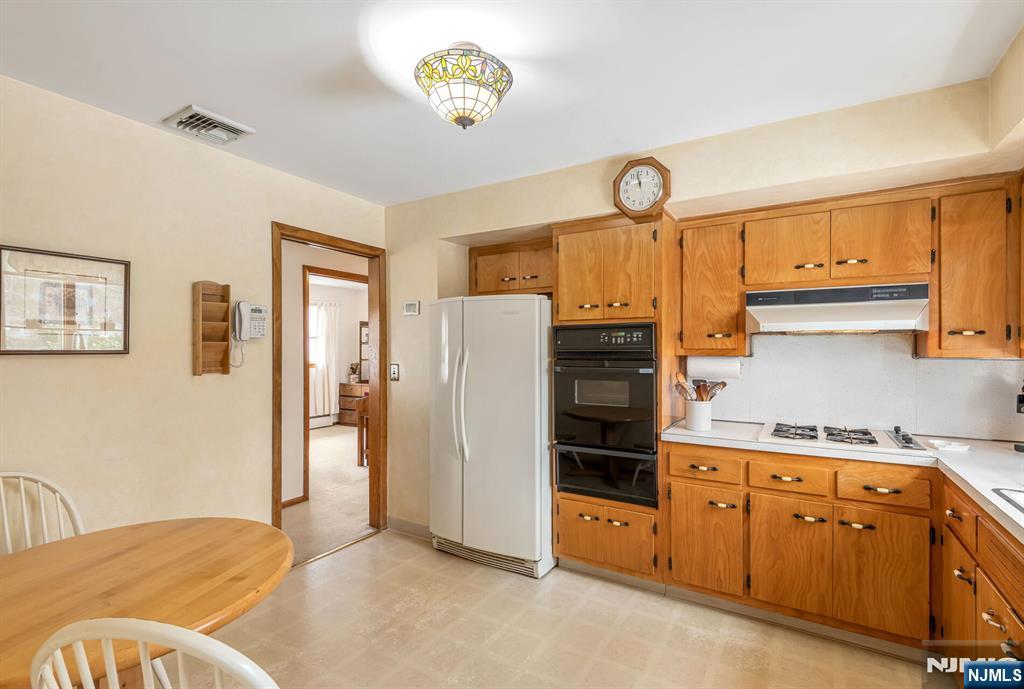 27 Madison Avenue Rochelle Park, NJ 07662 - Photo 13 of 15