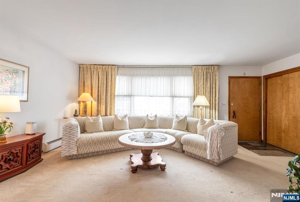 27 Madison Avenue Rochelle Park, NJ 07662 - Photo 2 of 15