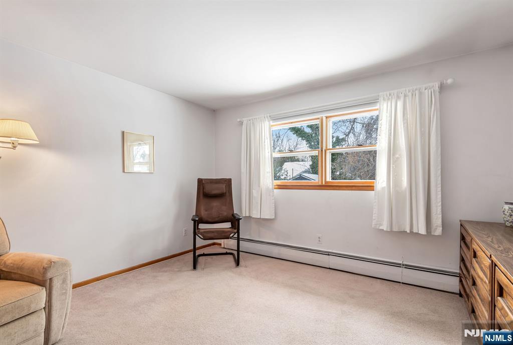 27 Madison Avenue Rochelle Park, NJ 07662 - Photo 5 of 15