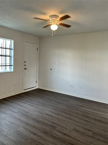$950 | 4714 Ward Street, Unit 18, Houston, TX 77021