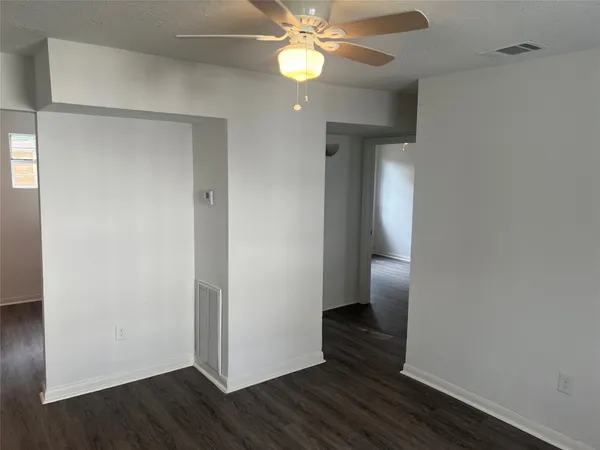 $850 | 4714 Ward Street, Unit 2, Houston, TX 77021
