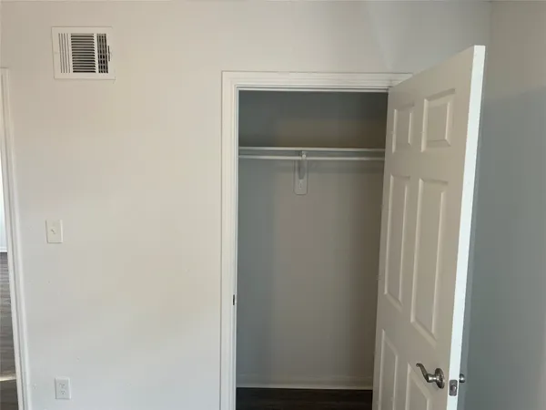 $850 | 4714 Ward Street, Unit 2, Houston, TX 77021