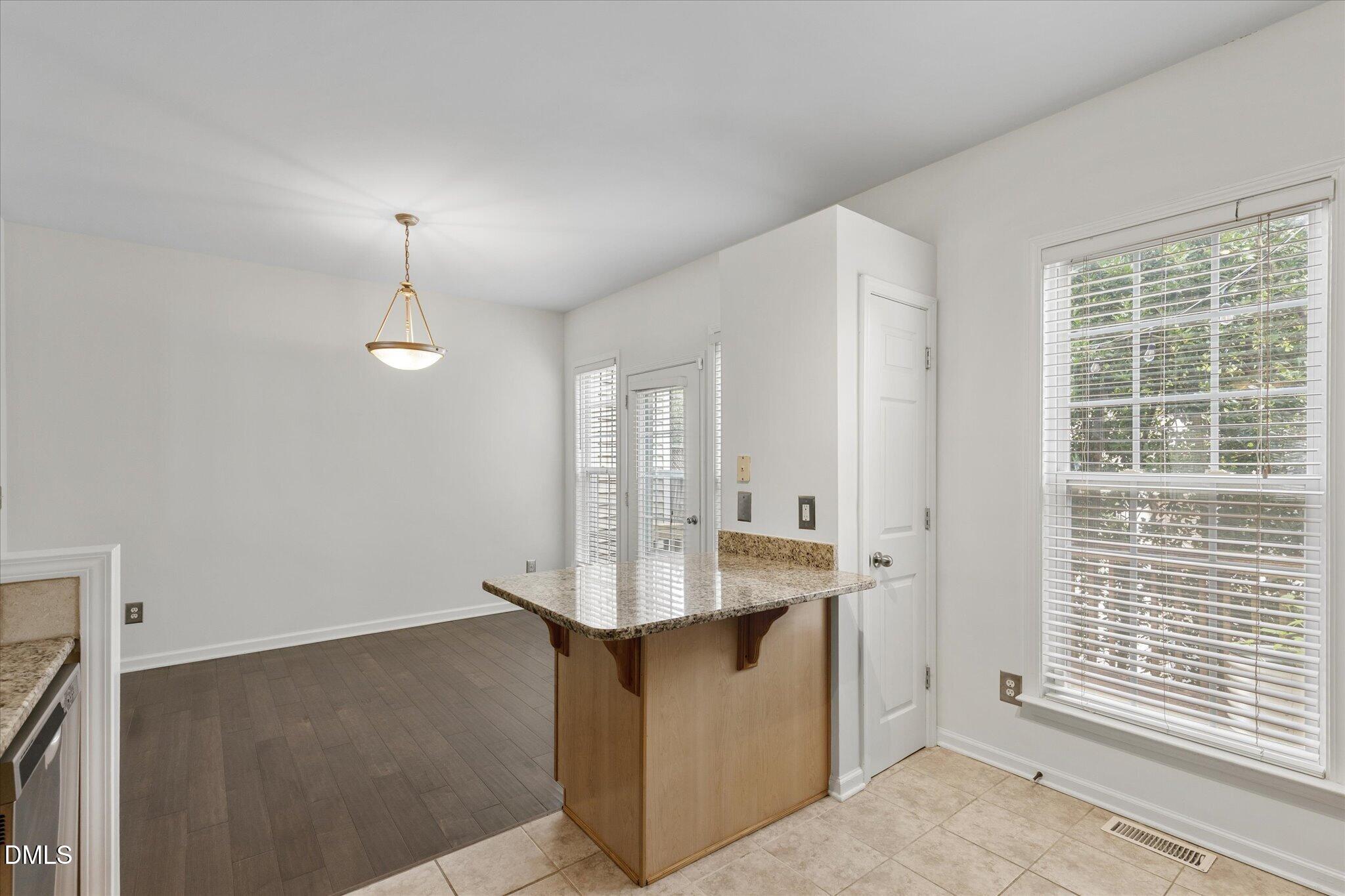 5408 Bayside Court Raleigh, NC 27613 - Photo 12 of 38 09-IMG_6371