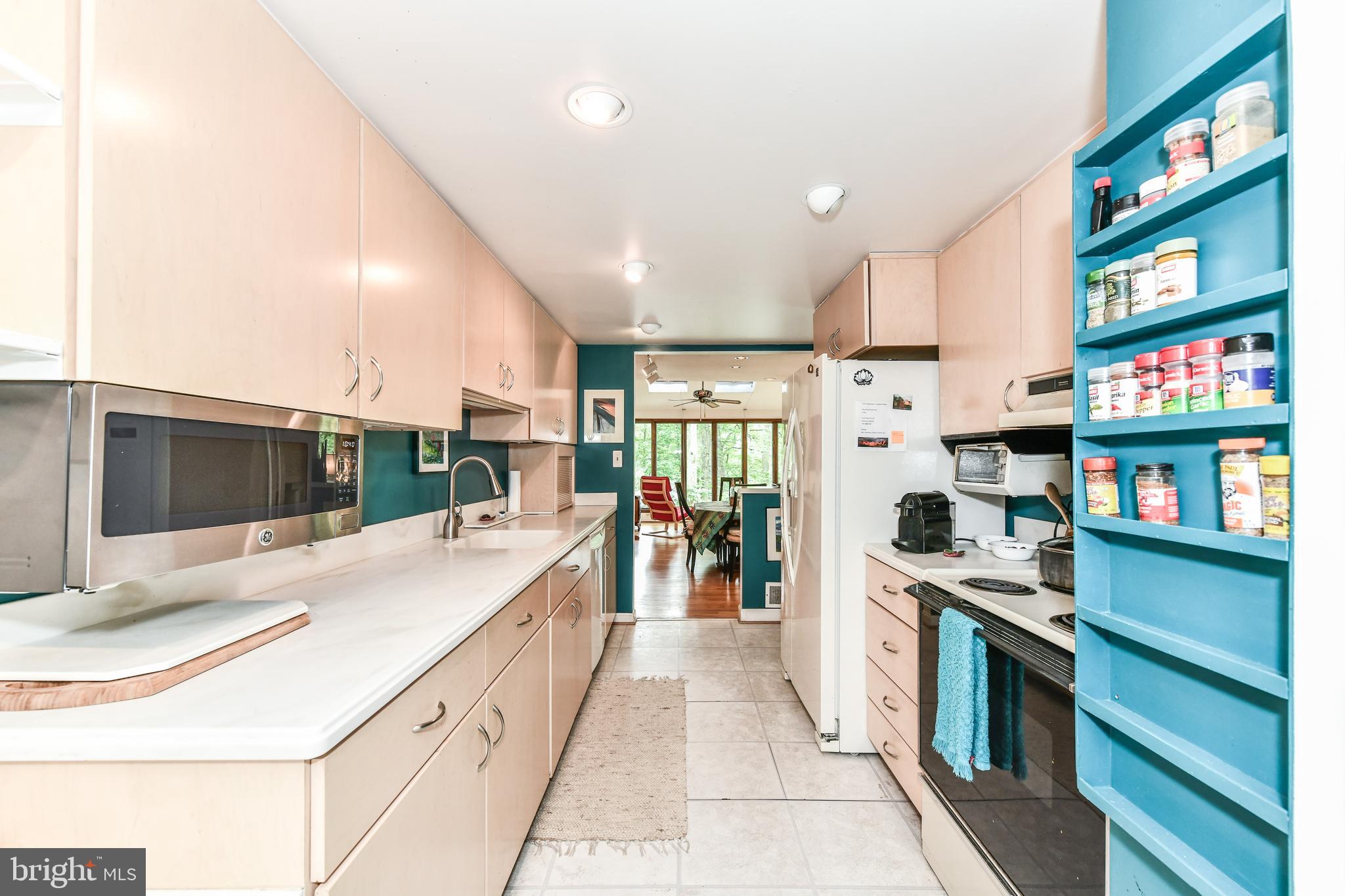 1626 Waters Edge Lane Reston, VA 20190 - Photo 11 of 33