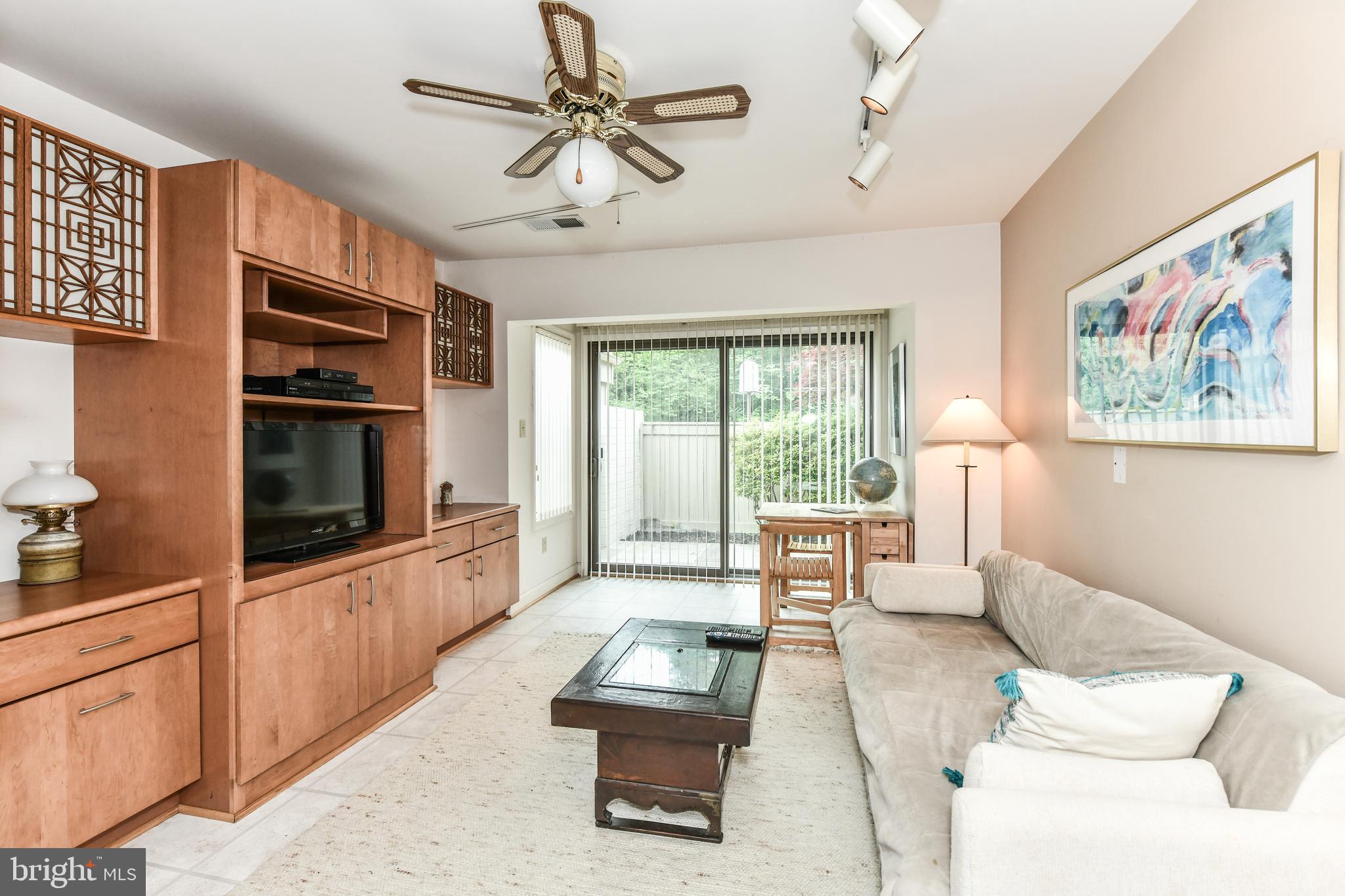 1626 Waters Edge Lane Reston, VA 20190 - Photo 13 of 33