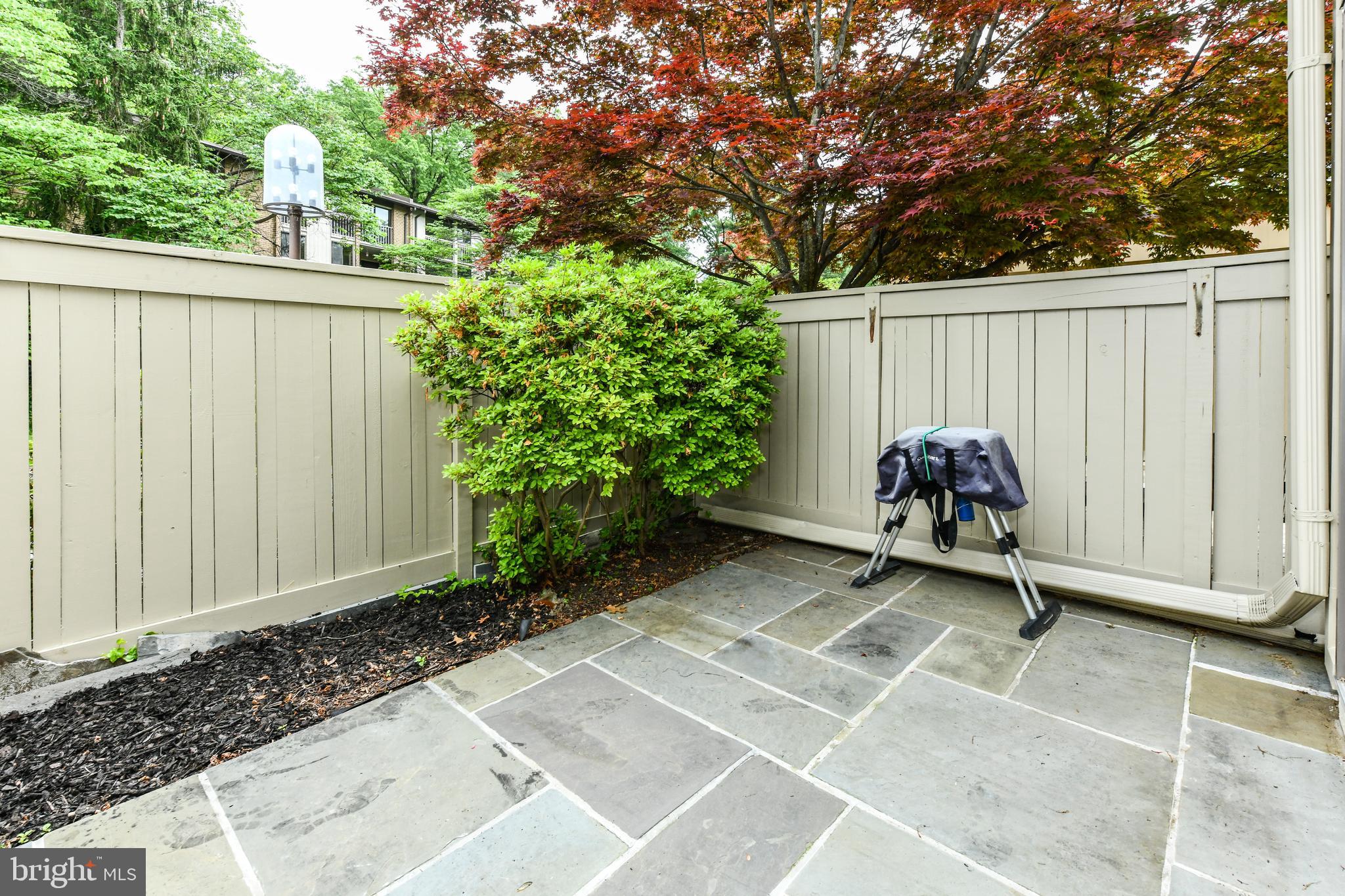 1626 Waters Edge Lane Reston, VA 20190 - Photo 33 of 33 Front Patio