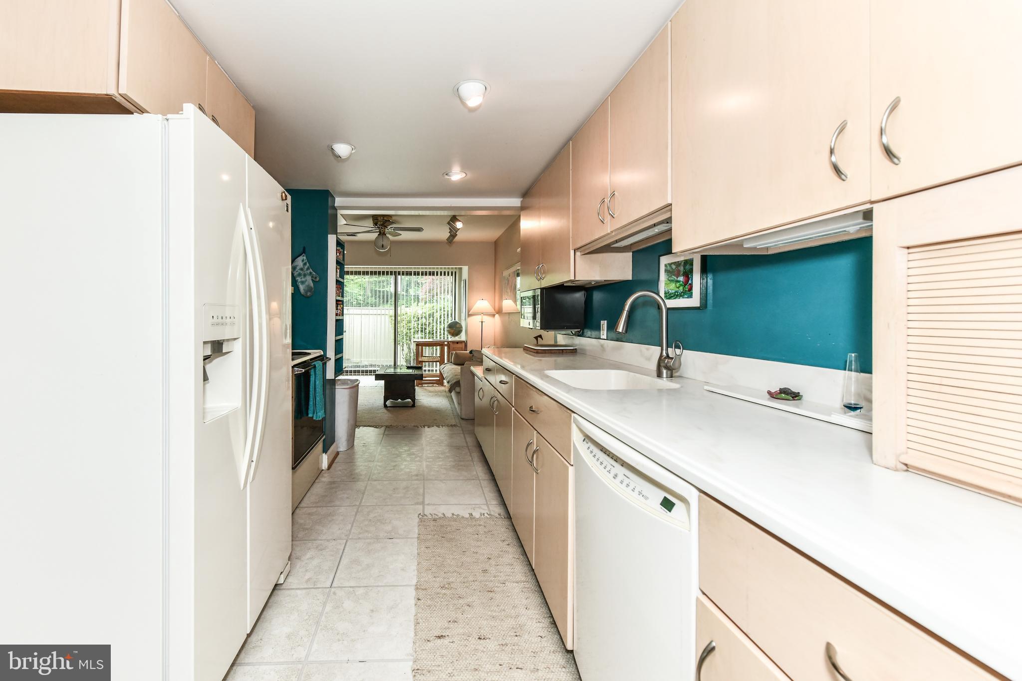 1626 Waters Edge Lane Reston, VA 20190 - Photo 10 of 33