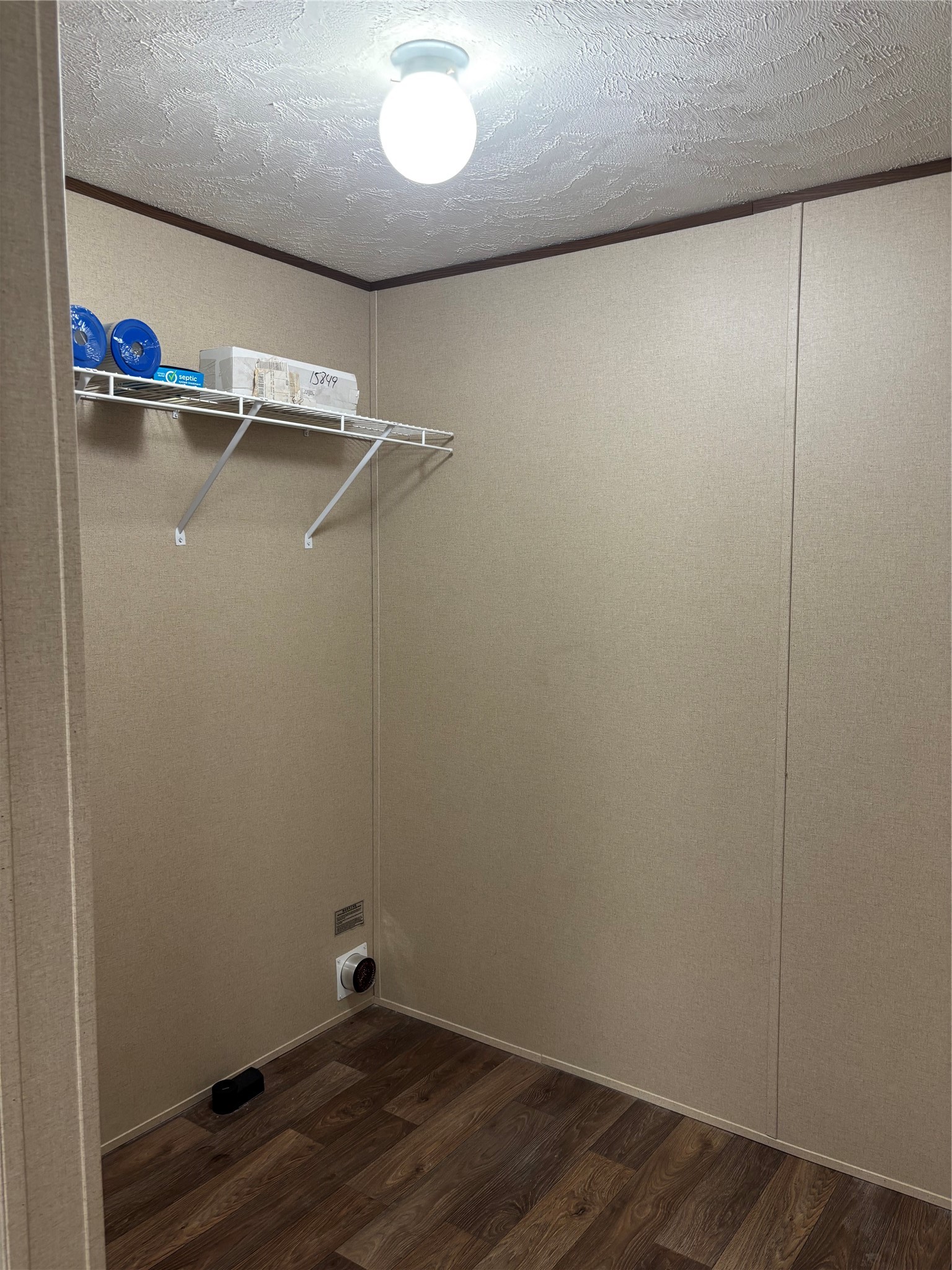 1311 Big Hawg Road Trinity, TX 75862 - Photo 12 of 22 Left side of utility room.
