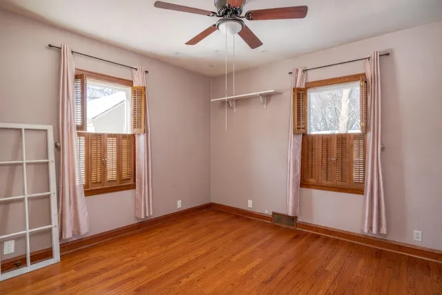 $289,900 | 1827 North Alvin Street, Appleton, WI 54911