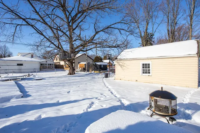 $289,900 | 1827 North Alvin Street, Appleton, WI 54911