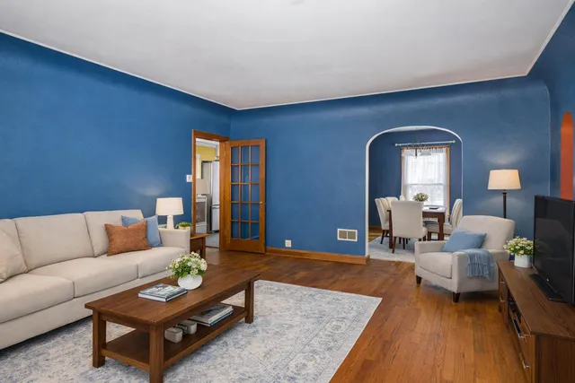 $289,900 | 1827 North Alvin Street, Appleton, WI 54911