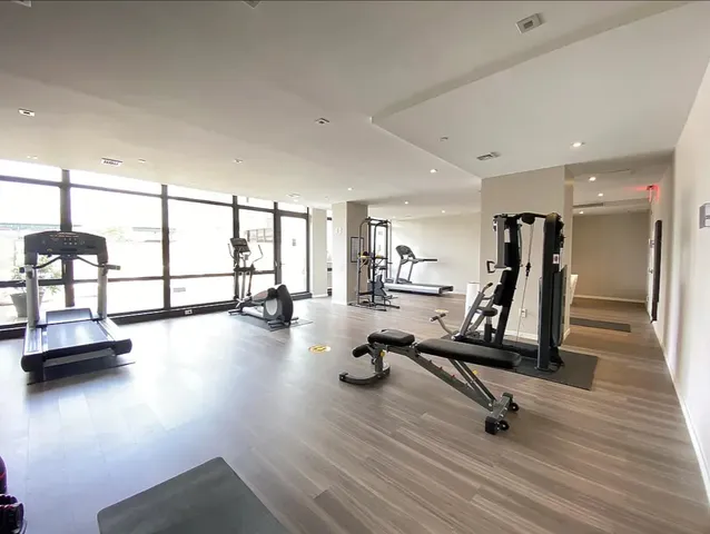 $959,000 | 24-12 42nd Road, Unit 3E | Long Island City