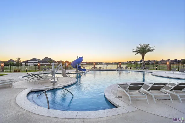 $477,585 | 13820 Tideland Drive, Baton Rouge, LA 70810