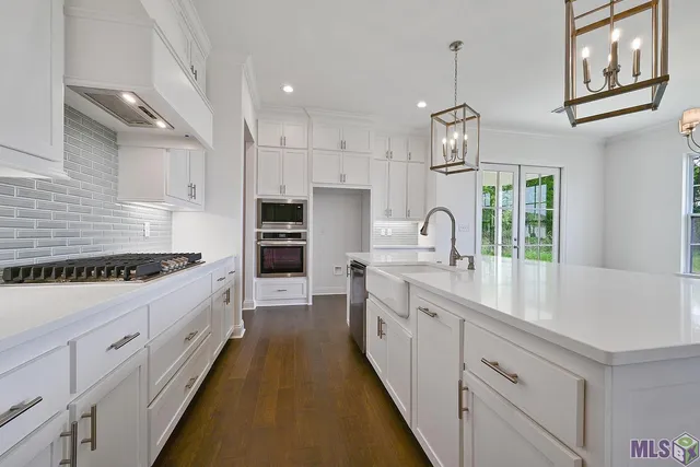 $477,585 | 13820 Tideland Drive, Baton Rouge, LA 70810