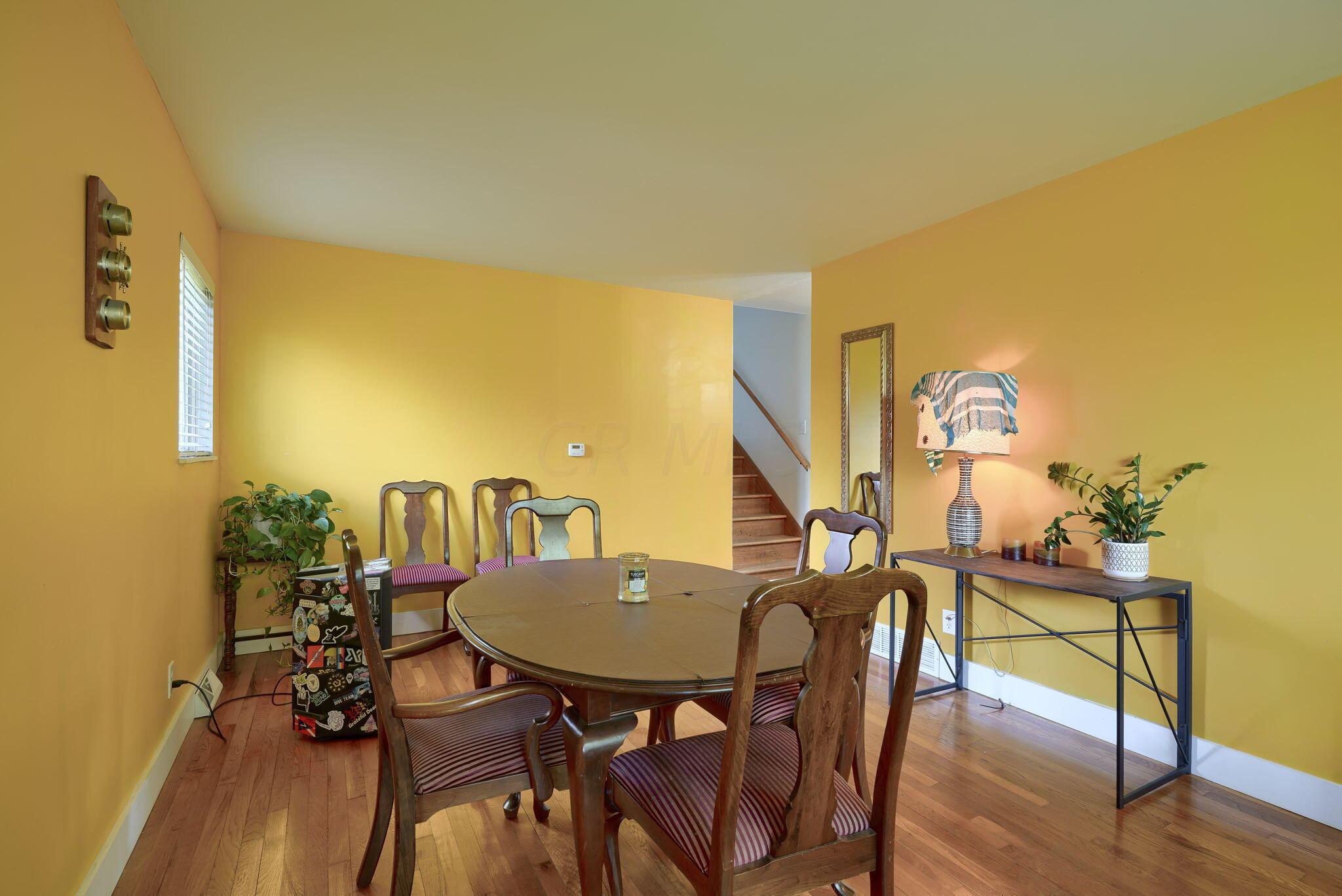 2493 East Howard Road Columbus, OH 43207 - Photo 5 of 39 2493 E Howard Rd (22)