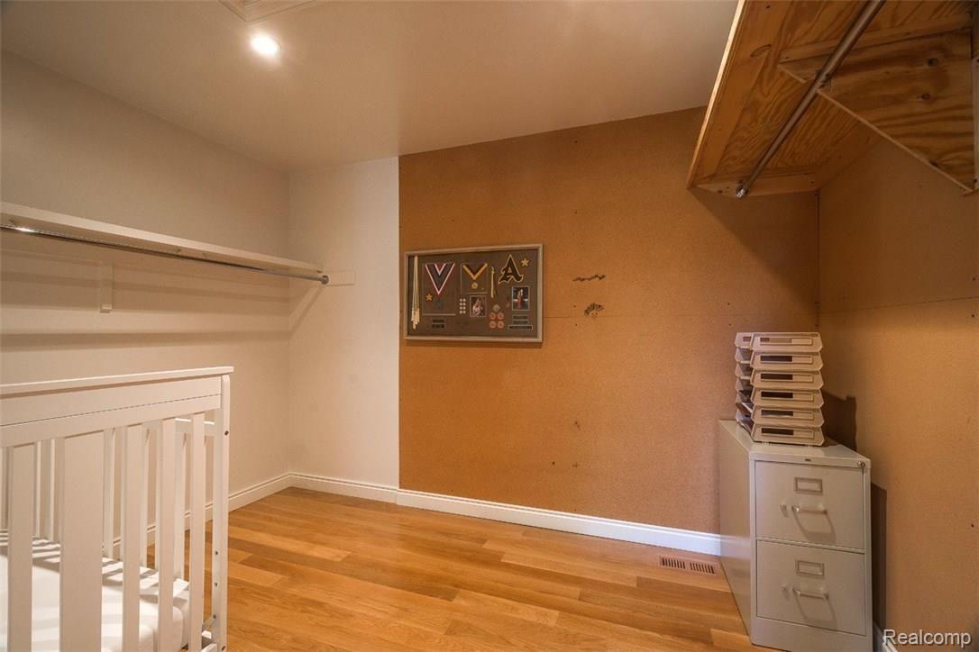796 Augusta Court Rochester, MI 48309 - Photo 20 of 25 20.jpg