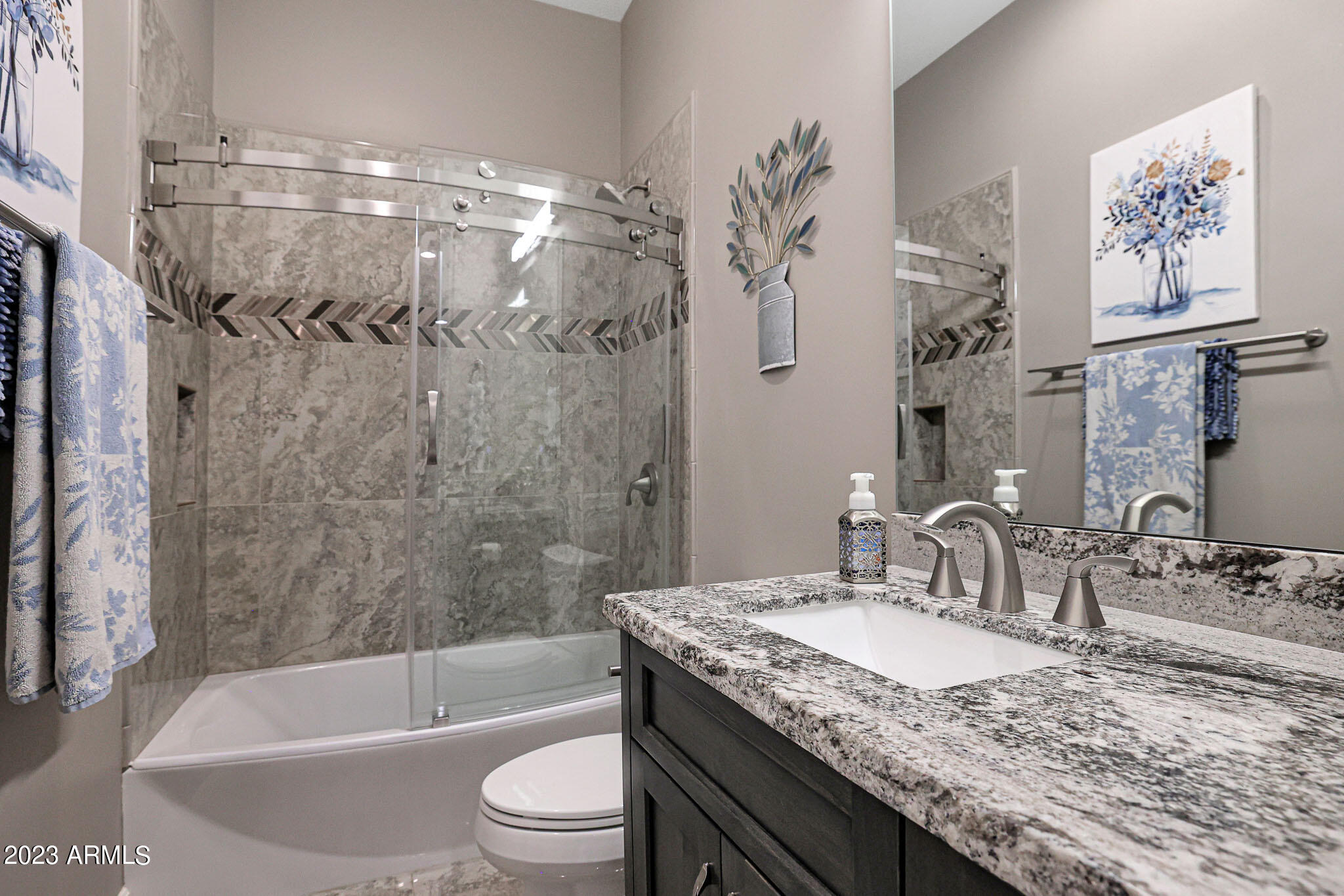 1007 East Ridgecrest Road Phoenix, AZ 85086 - Photo 34 of 63 FULL BATHROOM 2