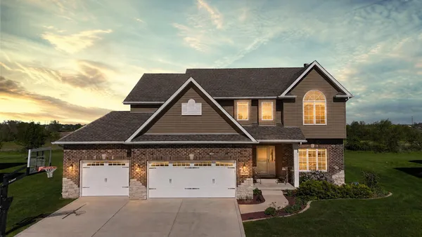 $625,000 | 9763 Garden Way, St. John, IN 46373