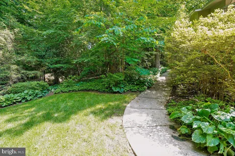 $1,300,000 | 9009 Charred Oak Drive, Bethesda, MD 20817