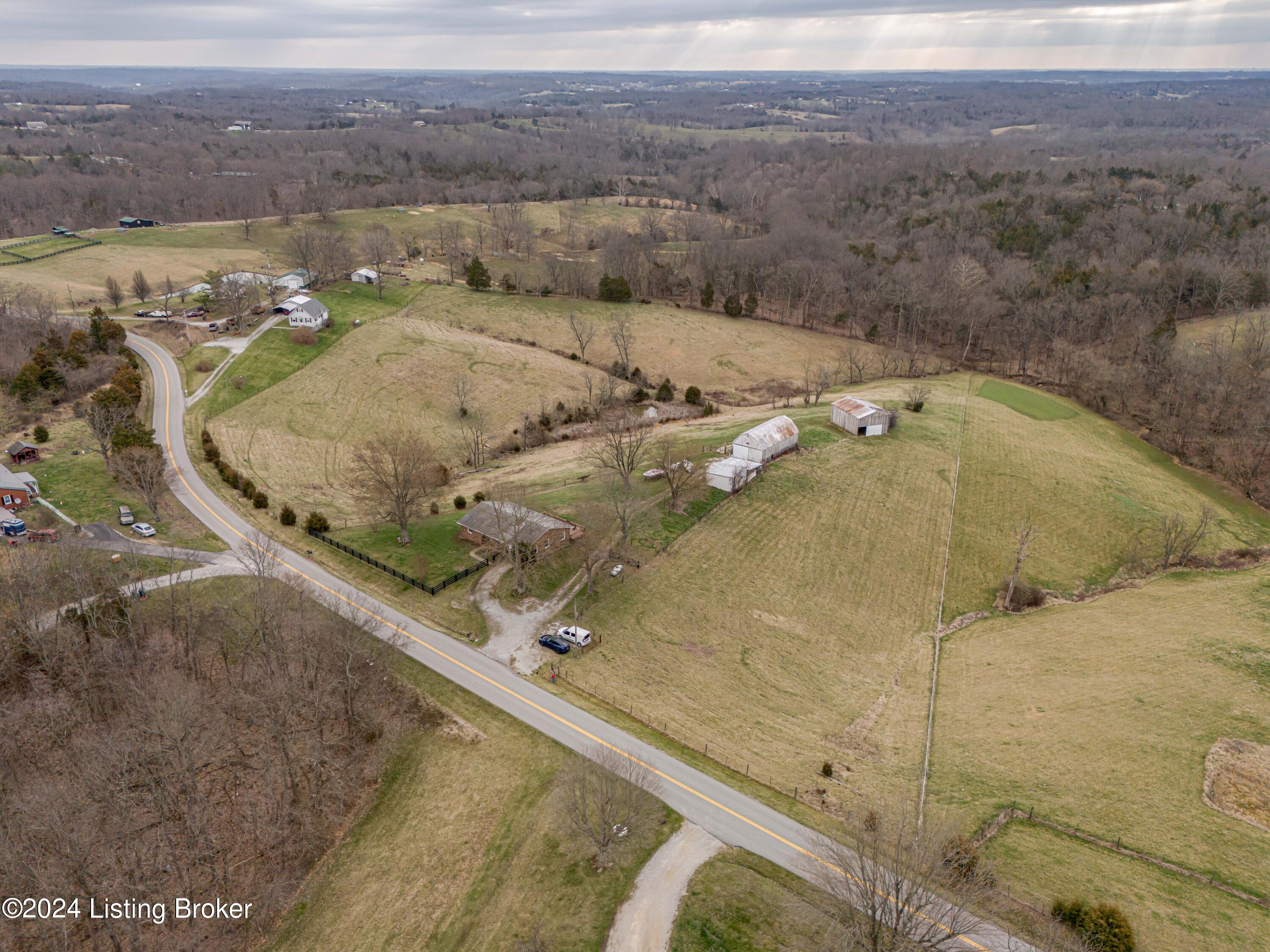 1570 Mink Run Road Frankfort, KY 40601 - Photo 6 of 79 DJI_20230829101731_0024_D