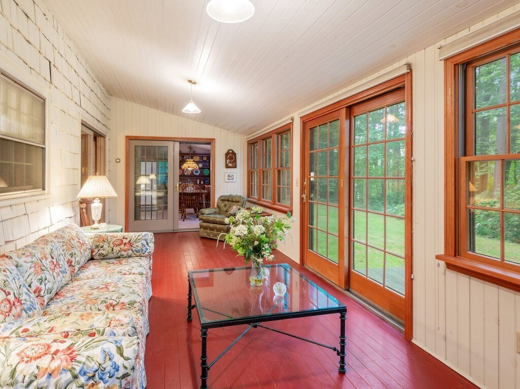 17 Wells Park Road Sturbridge, MA 01566 - Photo 16 of 37 a living room with furniture and a potted plant