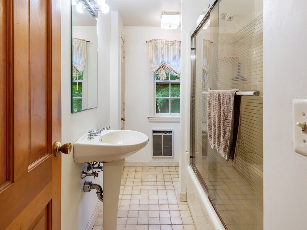17 Wells Park Road Sturbridge, MA 01566 - Photo 24 of 37 a bathroom with a sink toilet and shower