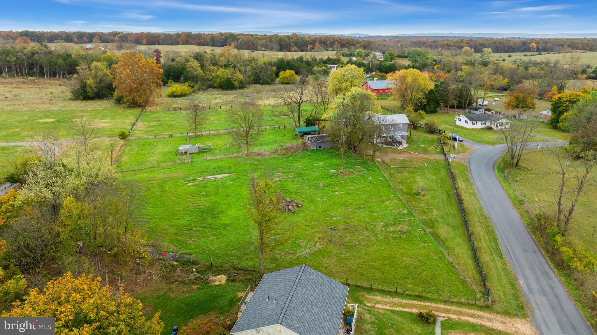 962 Wadesville Road Berryville, VA 22611 - Photo 6 of 63 a view of a city