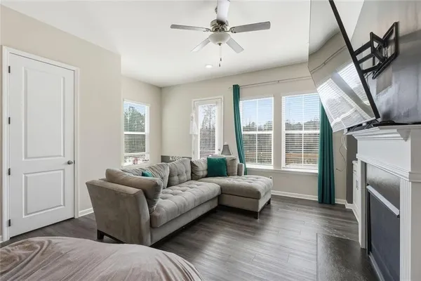 $405,000 | 3317 Park Pointe Circle, Scottdale, GA 30079