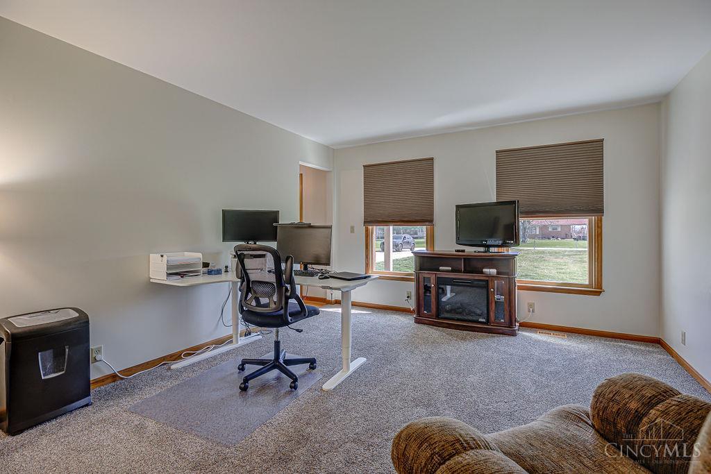 2405 Smith Road Hamilton, OH 45013 - Photo 14 of 48 Gallery Image 14