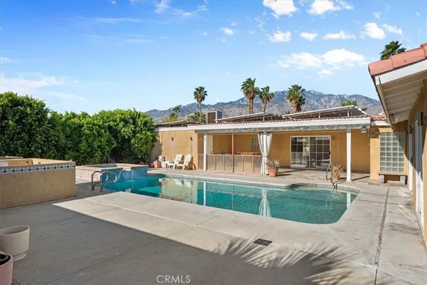 $600,000 | 2330 North San Antonio Road, Palm Springs, CA 92262