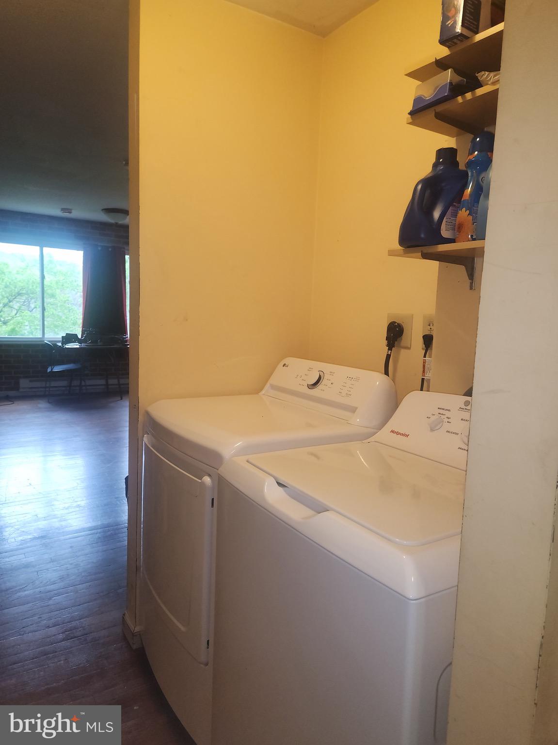 5703 Tobery Road Frederick, MD 21704 - Photo 24 of 36 Newer washer and dryer on main level